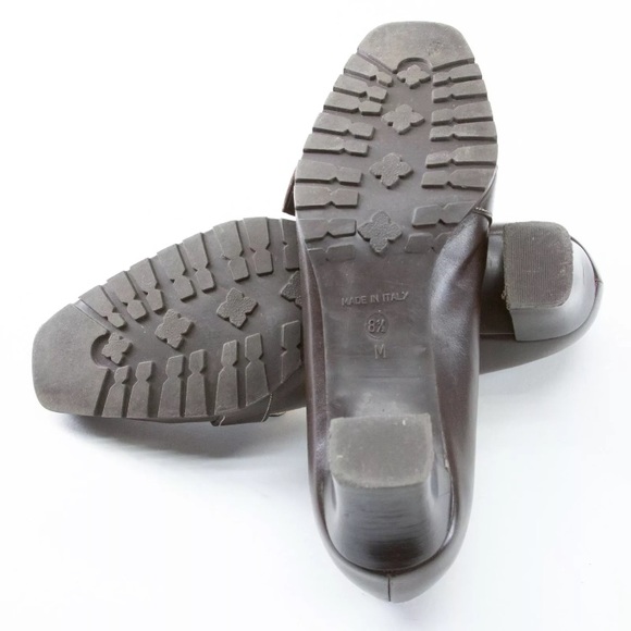 Casual Corner Shoes Brown Buckle Snip Toe Heels - Picture 6 of 8